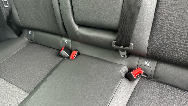 Nissan Qashqai 1.3 DiG-T MH N-Connecta 5dr Petrol Hatchback